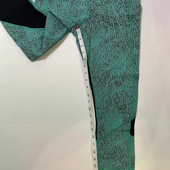 Lululemon Pace Rival Crop Power Luxtreme Spray Jacquard Bali Breeze Black Size 8 - Picture 7 of 16